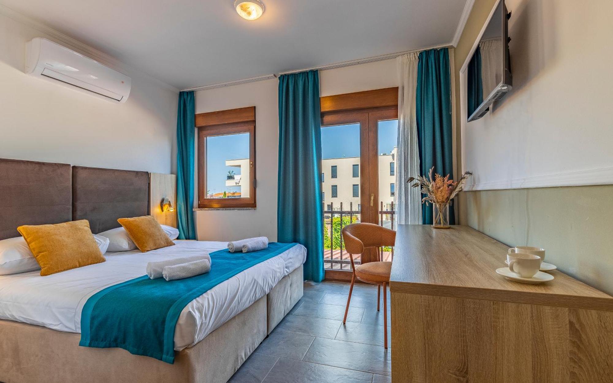 Hotel Koral ميدولين المظهر الخارجي الصورة
