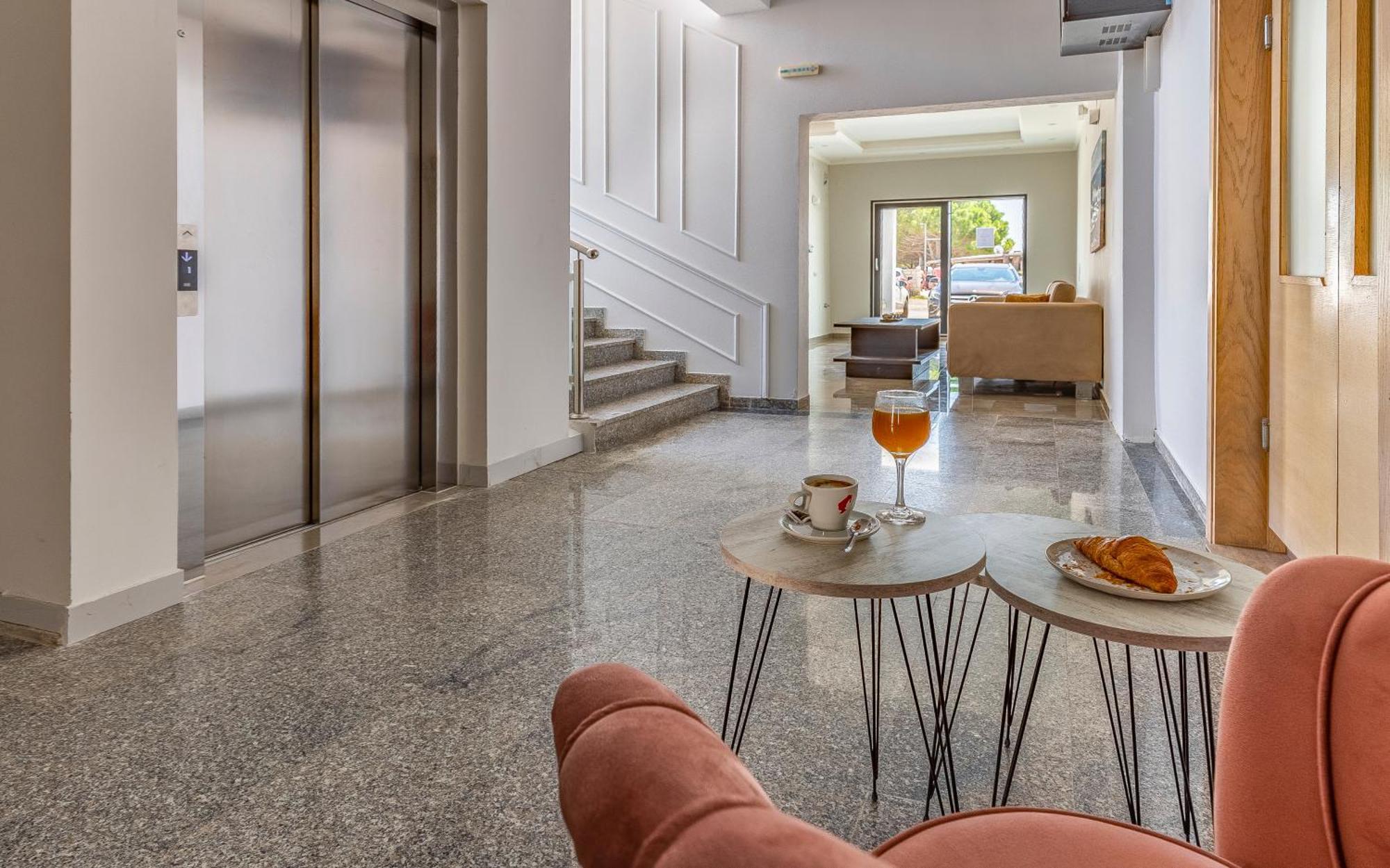 Hotel Koral ميدولين المظهر الخارجي الصورة