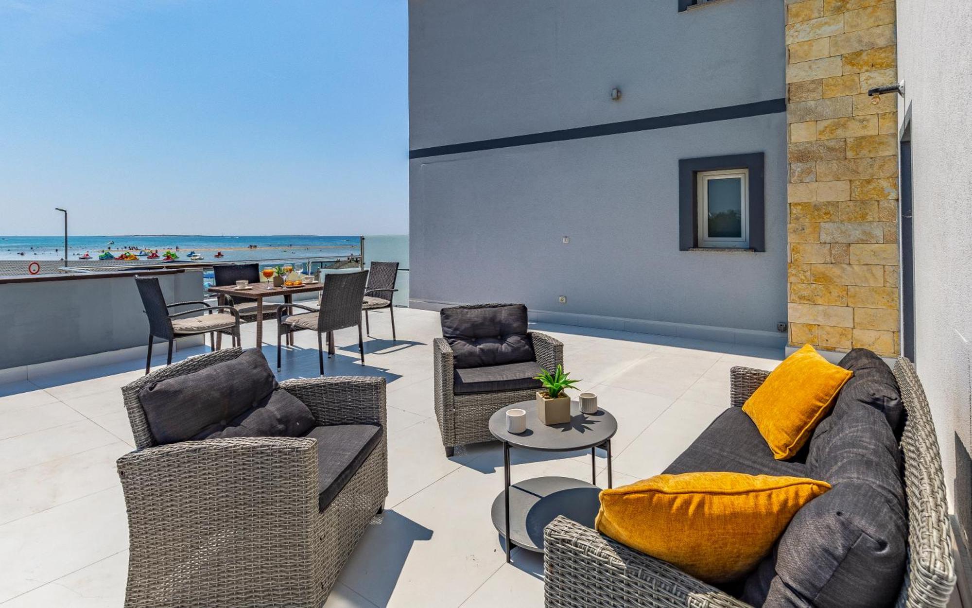 Hotel Koral ميدولين المظهر الخارجي الصورة