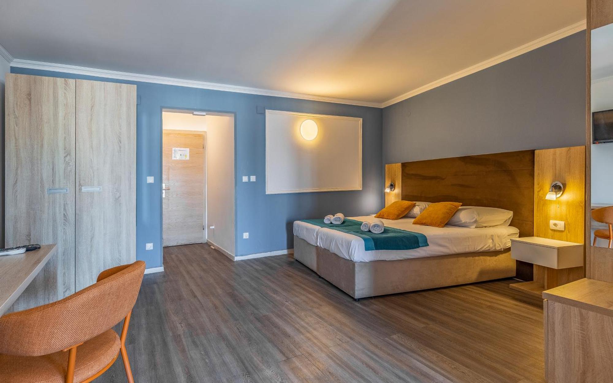 Hotel Koral ميدولين المظهر الخارجي الصورة