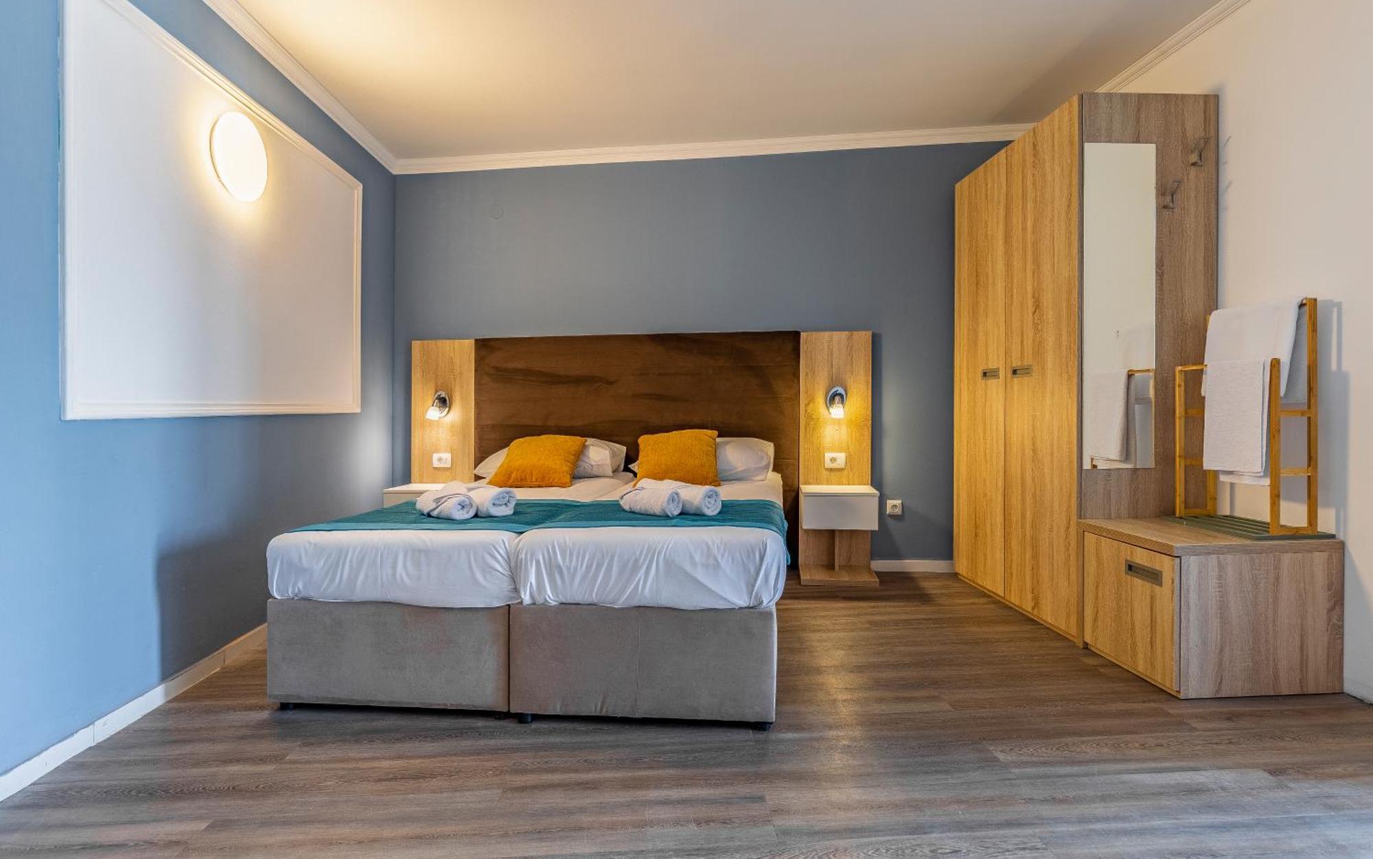 Hotel Koral ميدولين المظهر الخارجي الصورة