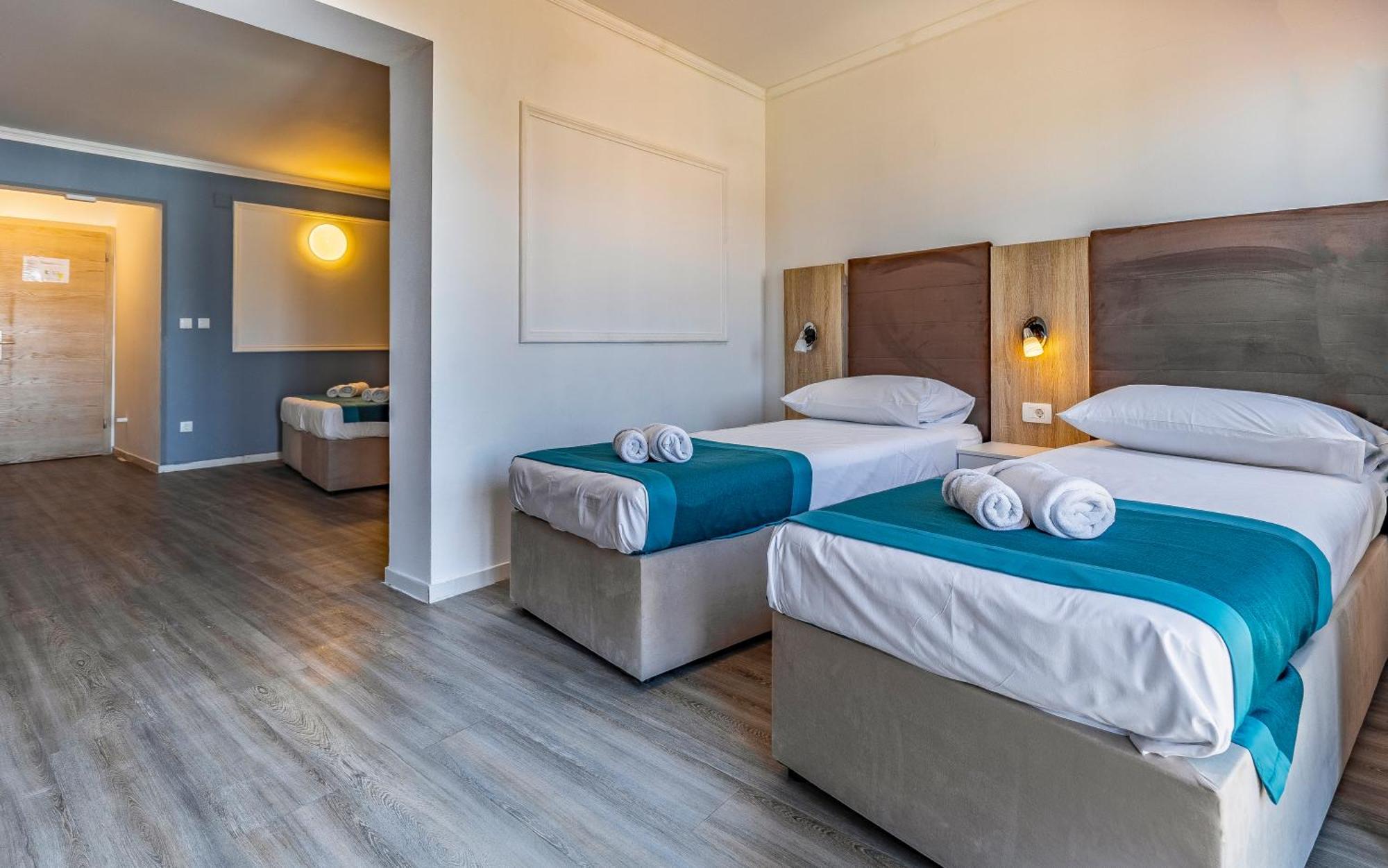 Hotel Koral ميدولين المظهر الخارجي الصورة